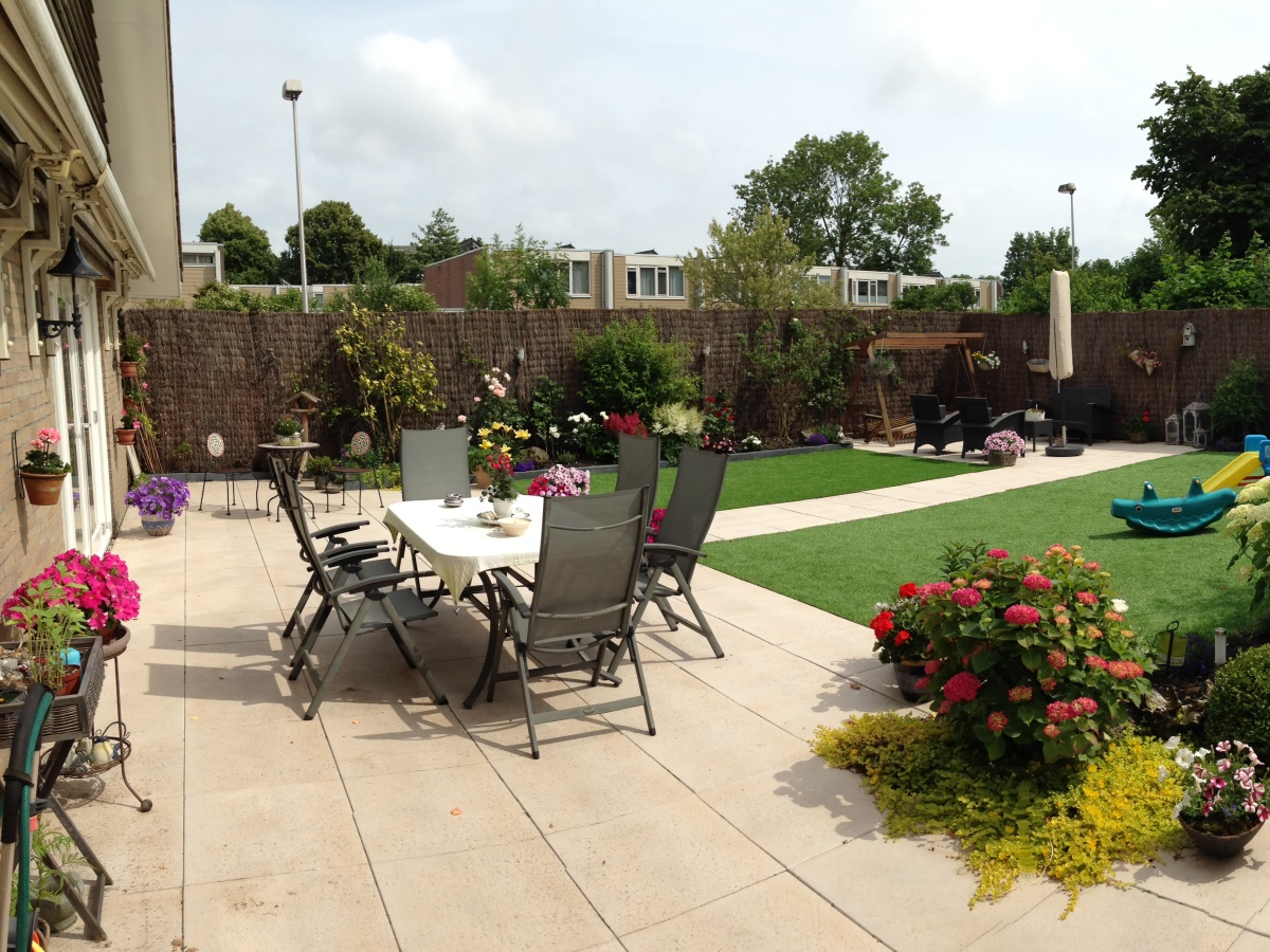 Achtertuin after.jpg